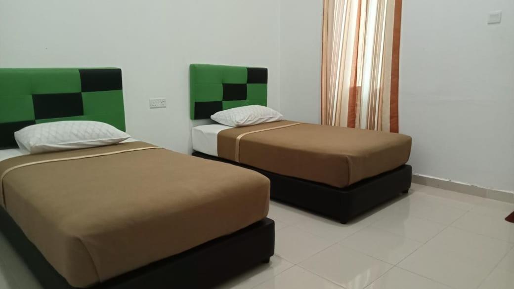 Dlayaran Villa Guest House Kuala Rompin Exterior photo