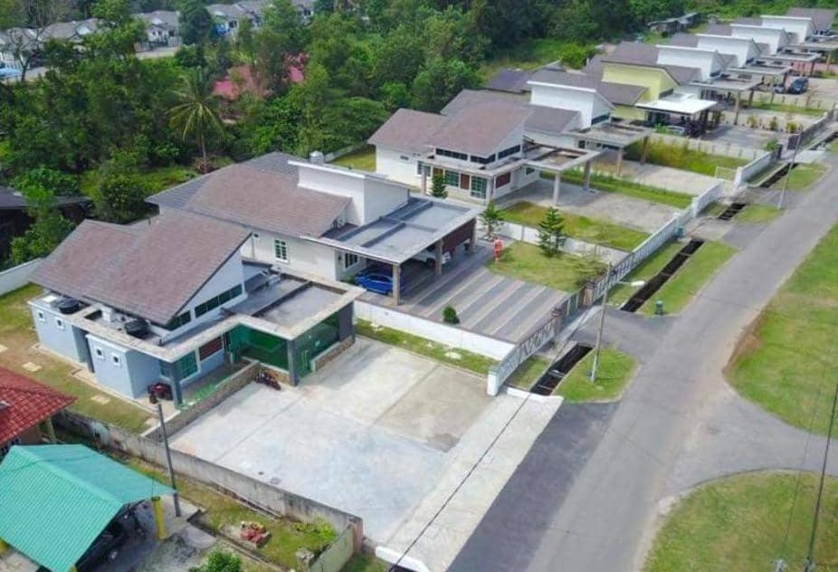 Dlayaran Villa Guest House Kuala Rompin Exterior photo